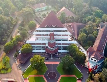 Dari 12.404 total pendaftar, sebanyak 768 peserta SM-IPB dinyatakan lolos sebagai calon mahasiswa baru (camaba) IPB University
