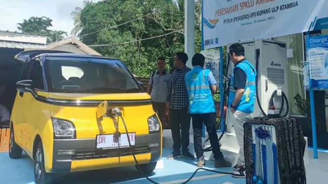 Budi Karya Sumadi berharap penggunaan kendaraan listrik utamanya bagi angkutan umum di Indonesia dapat terus meningkat, guna menekan polusi udara.