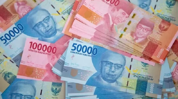 Nilai tukar (kurs) rupiah terhadap dolar AS pada perdagangan Senin melemah menjelang Rapat Dewan Gubernur Bank Indonesia (RDG BI) pada 16-17 Juli 2024