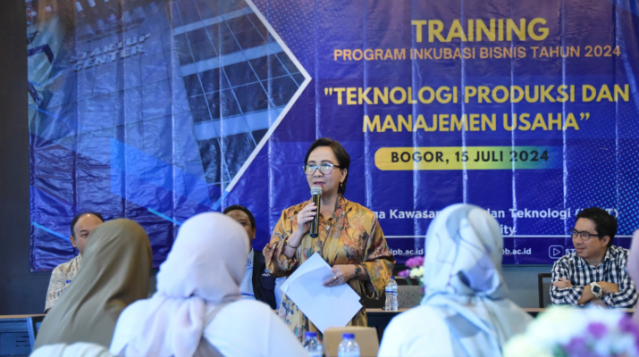 Prof Erika menambahkan, IPB University berperan dalam memberikan edukasi dan fasilitasi, serta mendorong pertumbuhan dan perkembangan peserta setelah mengikuti program ini