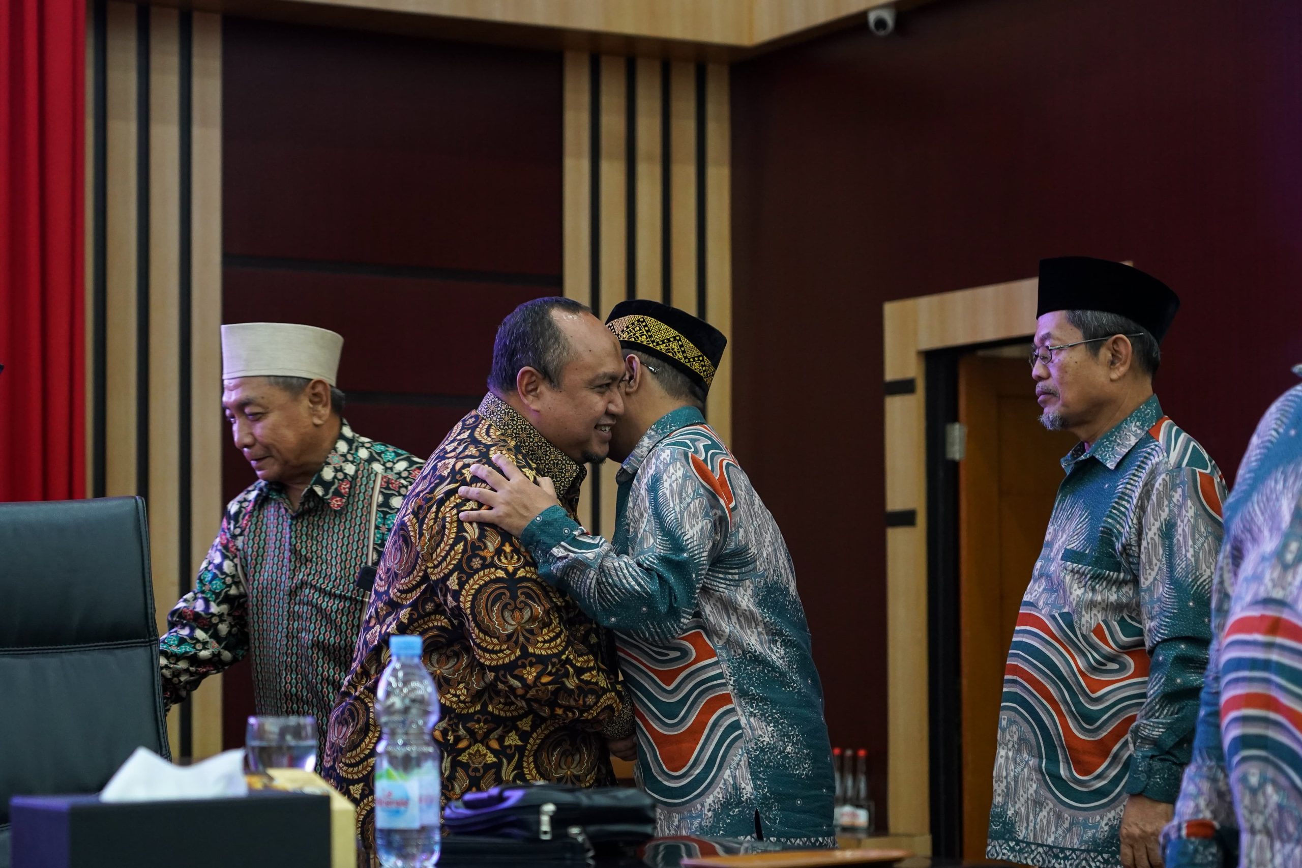 PJ Gubernur Jabar Beri Sinyal DPRD Kota Bogor Pengesahan Kasus Pinjol