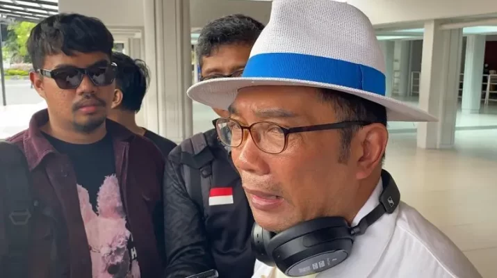 Direktur Eksekutif Saiful Mujani Research and Consulting (SMRC) Deni Irvani mengungkapkan Gubernur Jawa Barat petahana RIdwan Kamil masih menjadi favorit dalam pilkada Gubernur Jawa Barat dengan raihan 50,6 persen suara dari responden survei.