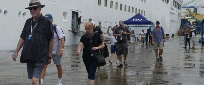 wisata Disney Cruise Line Asia.