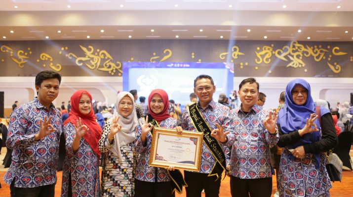Atas prestasi yang berhasil diraih, Kepala Dinas Pengendalian Penduduk dan Keluarga Berencana (DPPKB) Kota Bogor, Anas S. Rasmana menyampaikan apresiasi, sebab dedikasi dan kerja keras yang dilakukan oleh semuanya menghasilkan pencapaian yang maksimal.
