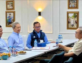 Ditanya sejauh mana keterlibatan langsung Bima Arya memenangkan pasangan Dedie-Jenal, ia tegas menjawab akan turun langsung dan totalitas