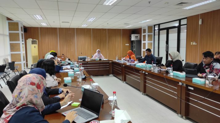 Anggaran yang disiapkan oleh Pemkot Bogor ini terkesan 'ringan dan lucu' untuk mengemban program yang sangat besar," kata Anna.
