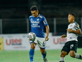 "Karena itu, ingin memberikan kesempatan kepada Abdul Aziz untuk lebih berkembang bersama Persis Solo dengan cara meminjamkannya