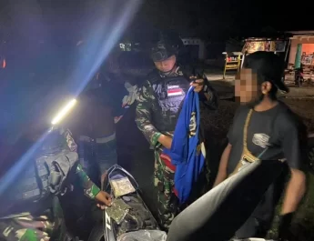 Setelah personel melakukan pemeriksaan terhadap pengendara roda dua yakni MK dan KW yang bekerja pada PT Tandan Sawita Papua menemukan satu paket ganja kering yang tersimpan di tas Noken di dalam jok motor