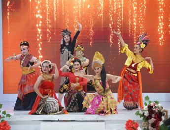 Lomba peragaan busana ini merupakan rangkaian kegiatan Festival Merah Putih (FMP) 2024 dalam momentum bulan Kemerdekaan Indonesia