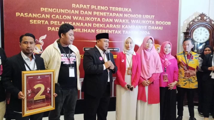 Setelah penetapan nomor urut, Atang Trisnanto - Annida Allivia pun meminta izin pada warga Bogor untuk jadi pelayan bagi masyarakat.