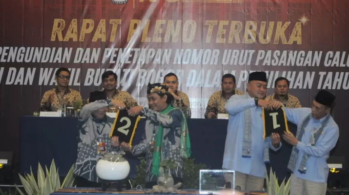 Hasil pleno terbuka menetapkan dua pasangan calon bupati dan wakil bupati Bogor resmi mendapatkan nomor urut untuk Pilkada ini