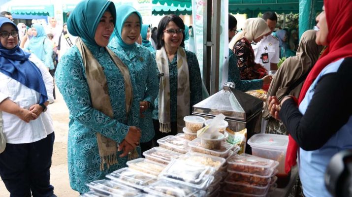 semoga pada pemerintahan baru akan didukung semua dengan kebijakan yang berpihak kepada masyarakat untuk kesejahteraannya