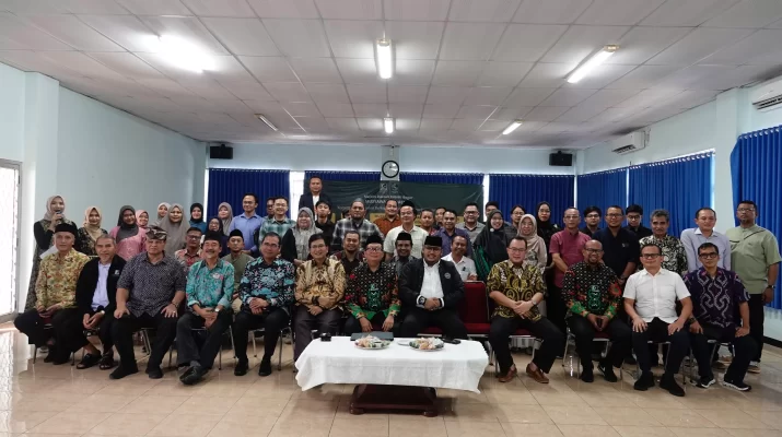 Untuk Itu sudah menjadi tugas KAHMI adalah menjaga adik-adik HMI. Dan menyiapkan mereka sebagai generasi penerus bangsa,