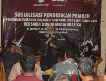 Sesuai dengan tema Pilkada Jabar, yakni sebagai inisiasi budaya demokrasi Jawa Barat