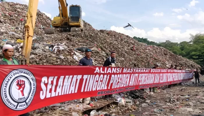 Dengan tegas Buchori mengungkapkan bahwa masyarakat sudah 24 tahun berjuang agar terbentuk Kabupaten Bogor Barat.