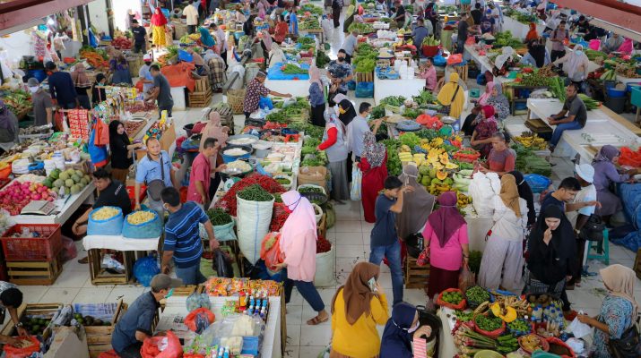Badan Pangan Nasional (Bapanas) mencatat harga komoditas pangan secara umum mayoritas naik per Kamis (17/10) pagi