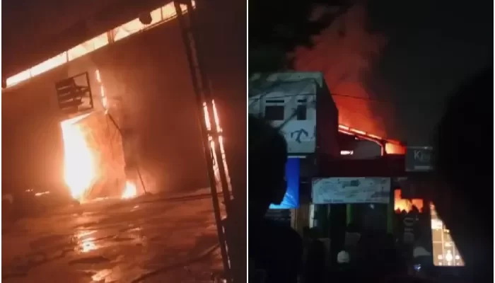 Terlihat pula warga berkerumun dan memvideokan peristiwa kebakaran itu dengan memakai ponselnya