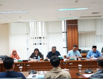 Jadi memang kita harus jemput bola untuk memastikan program ini berjalan maksimal untuk memastikan aturan yang ada tidak dilanggar