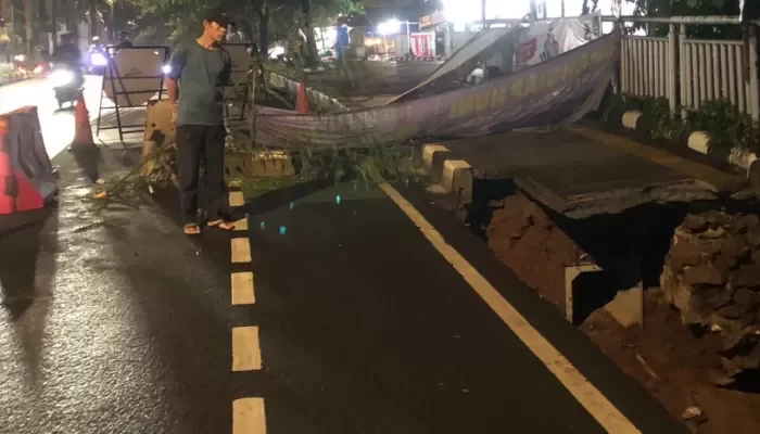 Dalam rencana kami, mungkin ada anggaran tanggap darurat. Kami telah menyarankan kepada Dinas Bidang Pemeliharaan untuk melakukan tugas tanggap darurat