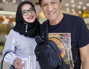 Perempuan kelahiran Balikpapan 15 Oktober 1962 itu meninggal dunia di usia 61 tahun