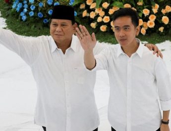 Dominasi tokoh partai dan relawan bertentangan dengan prinsip dasar kabinet profesional yang disampaikan kubu Prabowo sebelumnya