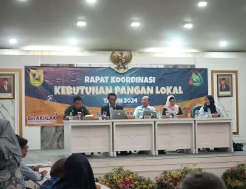 Pemerintah Kabupaten Bogor, Jawa Barat, terus mendorong masyarakat agar mengurangi ketergantungan pada nasi, untuk memenuhi karbohidrat sehari-hari