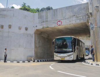 Proyek tersebut masuk dalam paket pekerjaan Pembangunan Perlintasan Tidak Sebidang JPL