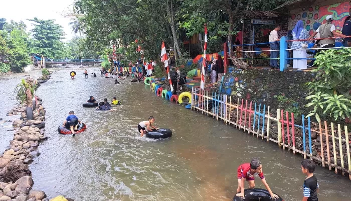 Ada penambahan sarpras dan penghijauan juga sehingga membuat wisatawan lebih merasa nyaman