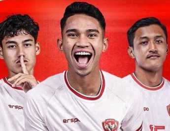 Timnas Indonesia memulai laga dengan inisiatif serangan. Marselino Ferdinan membuka peluang pertama di menit pertama, namun tendangannya melebar dan hanya menghasilkan tendangan gawang untuk Myanmar