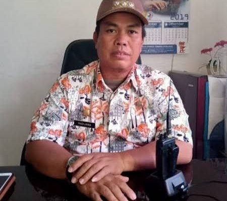 Proses ini juga mengacu pada Pasal 58 Undang-Undang Administrasi Kependudukan yang mensyaratkan adanya salinan penetapan pengadilan negeri sebagai dasar perubahan identitas.