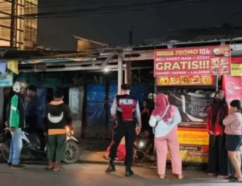 Jenazah pria tersebut kini telah dibawa ke fasilitas kesehatan untuk pemeriksaan lebih lanjut sebelum diserahkan kepada pihak keluarga