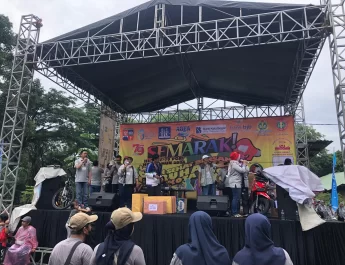 Acara ini tidak hanya menjadi momen kebersamaan, tetapi juga refleksi penting bagi para guru untuk terus berperan aktif dalam membangun masyarakat melalui pendidikan