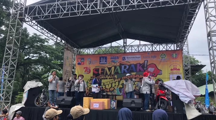 Acara ini tidak hanya menjadi momen kebersamaan, tetapi juga refleksi penting bagi para guru untuk terus berperan aktif dalam membangun masyarakat melalui pendidikan