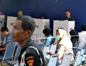 Dugaan kecurangan itu dilakukan salah satu timses paslon, sehingga KPU Kabupaten Bogor putuskan lakukan pemungutan suara ulang