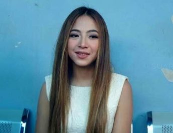 Kini, setelah perpisahan, Nadia memilih untuk melangkah maju dan mengejar pendidikan serta mimpi-mimpinya di masa depan.