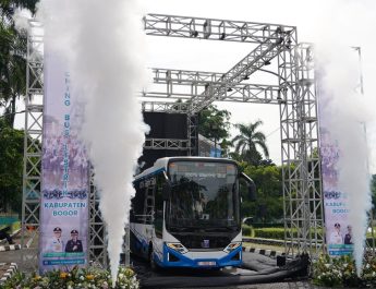 Jenderal TNI (Purn) Moeldoko turut mengapresiasi langkah Pemkab Bogor dalam mendukung Instruksi Presiden (Inpres) Nomor 7 Tahun 2022 tentang penggunaan kendaraan listrik di instansi pemerintah