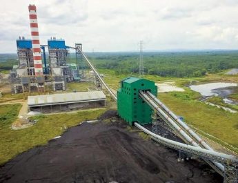 Pada perdagangan Selasa (10/12/2024), saham AADI ditutup di level Rp 10.275 per saham, naik 725 poin atau 7,59% dibandingkan sehari sebelumnya