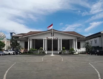 Pj Wali Kota Bogor, Hery Antasari, menjelaskan bahwa Balai Kota di Katulampa akan dibangun setinggi 9 lantai dengan mengusung tiga identitas utama Kota Bogor