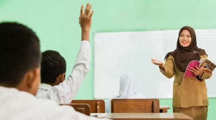 Ia menegaskan bahwa bukan hanya guru yang mengalami keterlambatan gaji, tetapi juga beberapa pegawai di organisasi perangkat daerah (OPD) lainnya di Kota Bogor.