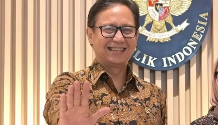Kementerian Kesehatan (Kemenkes) RI menegaskan bahwa masyarakat tidak perlu panik menghadapi situasi ini.