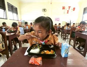 Rinciannya, SPPG di Cibinong akan melayani 2.916 siswa dari 8 sekolah, SPPG Bojong Koneng melayani 2.780 siswa dari 17 sekolah, dan SPPG Pancawati melayani 2.971 siswa dari 14 sekolah