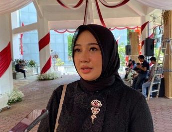 Otoritas terkait saat ini masih terus melakukan penyelidikan untuk mengungkap penyebab pasti kecelakaan dan memastikan langkah-langkah preventif agar kejadian serupa tidak terjadi kembali.