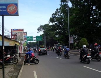 Menanggapi rencana tersebut, Camat Leuwiliang, WR Pelitawan, menyampaikan dukungannya dan berharap agar pembangunan jalan alternatif ini dapat segera terealisasi.