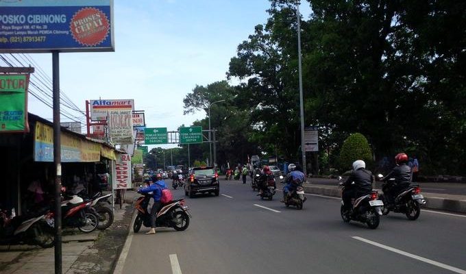 Menanggapi rencana tersebut, Camat Leuwiliang, WR Pelitawan, menyampaikan dukungannya dan berharap agar pembangunan jalan alternatif ini dapat segera terealisasi.
