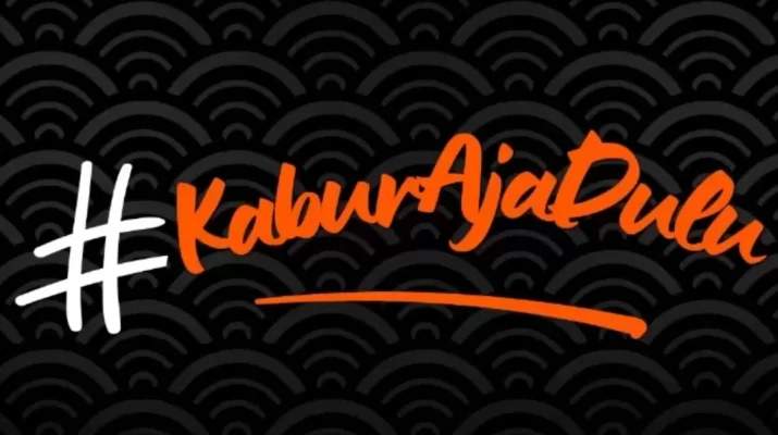 Tren media sosial  #KaburAjaDulu yang banyak diperbincangkan di platform seperti X (Twitter), TikTok, dan Instagram.