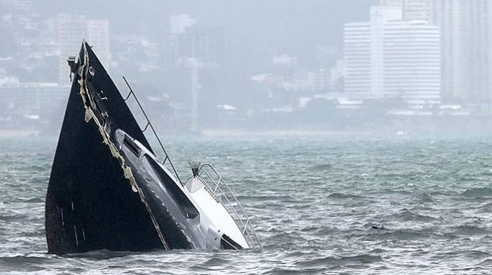 Di antara korban selamat, satu orang dilarikan ke rumah sakit setelah ditemukan dalam kondisi pingsan, tetapi dipastikan tidak mengalami cedera serius. Sementara itu, 10 awak lainnya mengalami hipotermia ringan