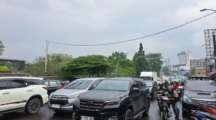 Dinas Perhubungan Kota Bogor dan Satlantas akan menempatkan personel di titik-titik penyekatan untuk memastikan kelancaran lalu lintas