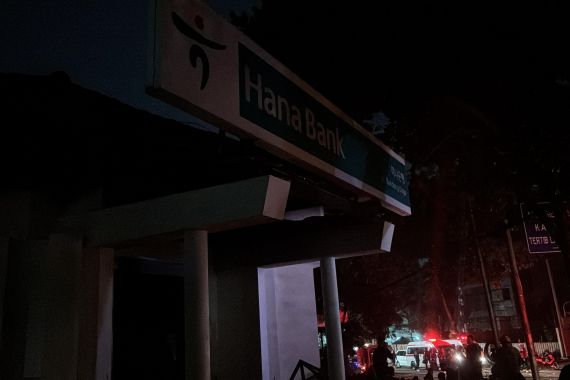 gedung hanna bank bandung terbakar