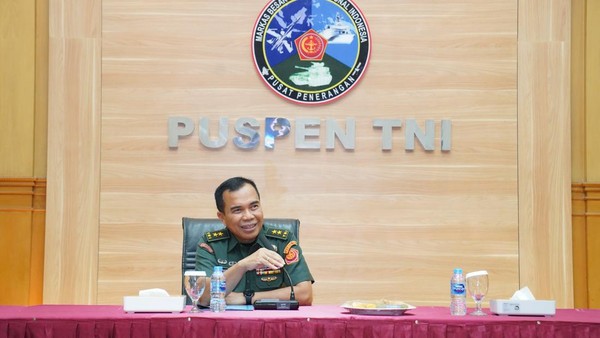 kapuspen tni