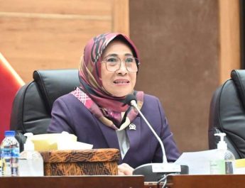 ketua komisi X dpr